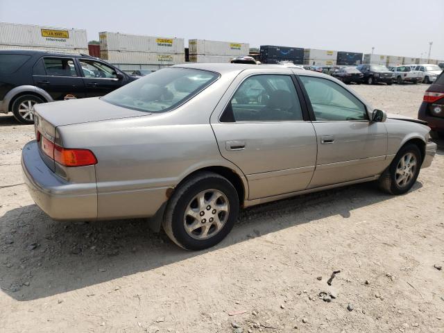 Photo 3 from auction – 2000 TOYOTA CAMRY CE with VIN 4T1BG22K9YU708374
