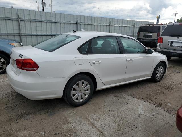 Photo 3 from auction – 2012 VOLKSWAGEN PASSAT S with VIN 1VWAP7A36CC040312