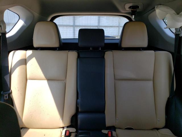 Photo 10 from auction – 2016 TOYOTA RAV4 LIMIT with VIN 2T3YFREV1GW298123