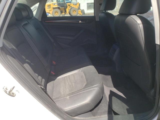Photo 10 from auction – 2012 VOLKSWAGEN PASSAT SEL with VIN 1VWCM7A38CC099332