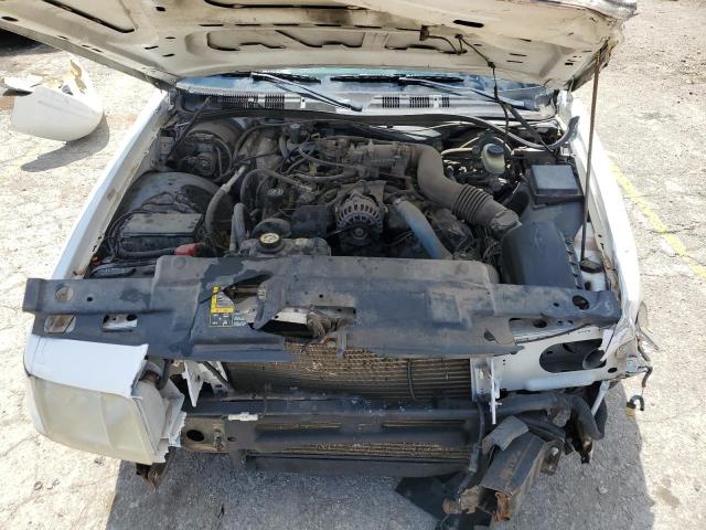 Photo 11 from auction – 2003 FORD CROWN VICT with VIN 2FAFP71W03X107417