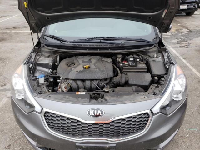 Photo 11 from auction – 2016 KIA FORTE LX with VIN KNAFX4A60G5462830