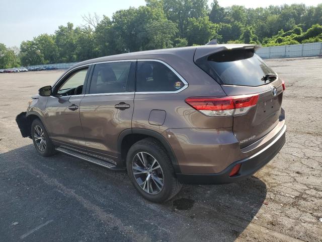 Photo 2 from auction – 2017 TOYOTA HIGHLANDER with VIN 5TDZZRFH5HS201223