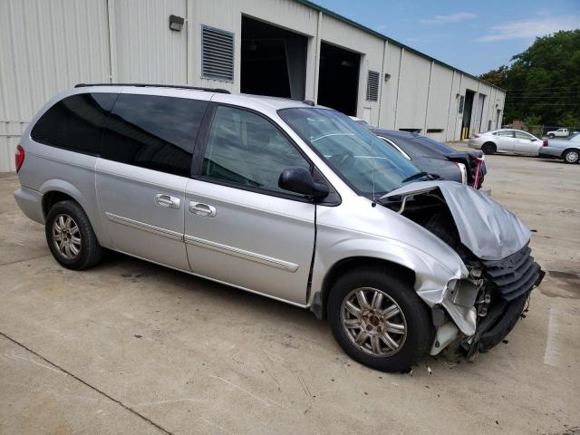 Photo 4 from auction – 2005 CHRYSLER TOWN & COU with VIN 2C4GP54L65R386089