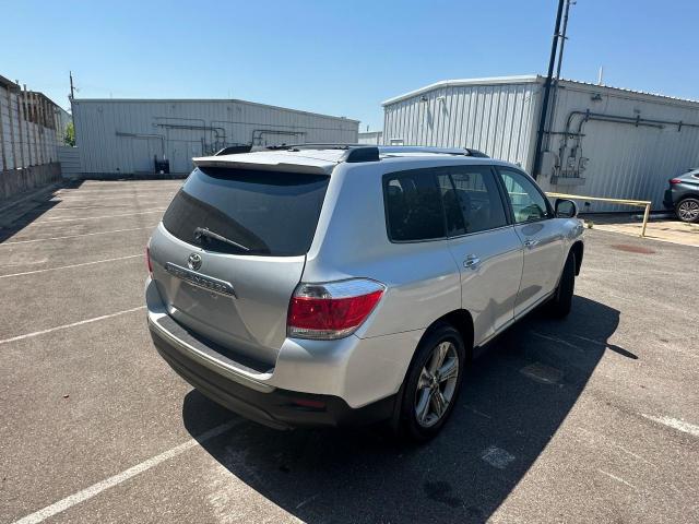 Photo 4 from auction – 2012 TOYOTA HIGHLANDER with VIN 5TDDK3EH9CS134342