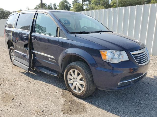 Photo 4 from auction – 2016 CHRYSLER TOWN & COU with VIN 2C4RC1BG2GR186459