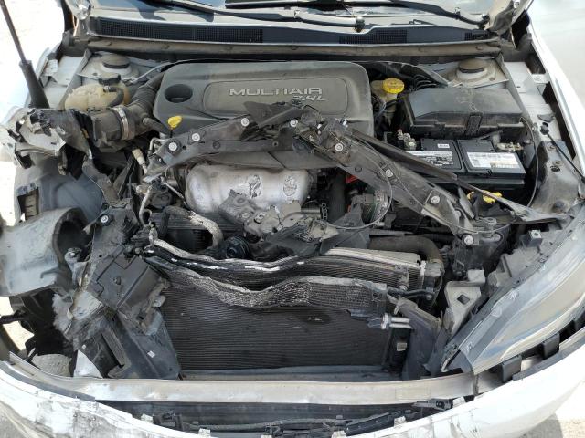 Photo 11 from auction – 2016 CHRYSLER 200 C with VIN 1C3CCCCB5GN147497