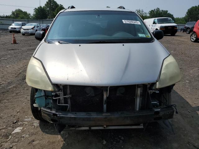 Photo 5 from auction – 2004 TOYOTA SIENNA CE with VIN 5TDZA23C54S061661