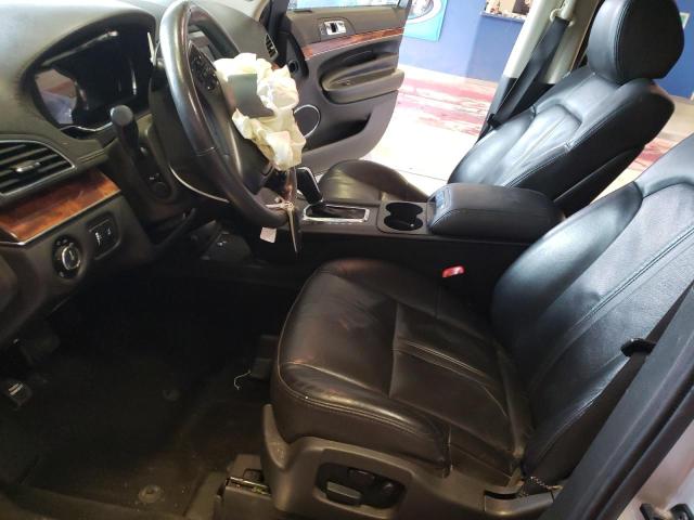 Photo 7 from auction – 2019 LINCOLN MKT with VIN 2LMHJ5AT0KBL02489