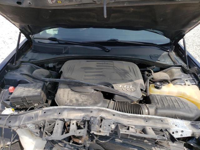 Photo 11 from auction – 2018 CHRYSLER 300 LIMITE with VIN 2C3CCAEG3JH127147