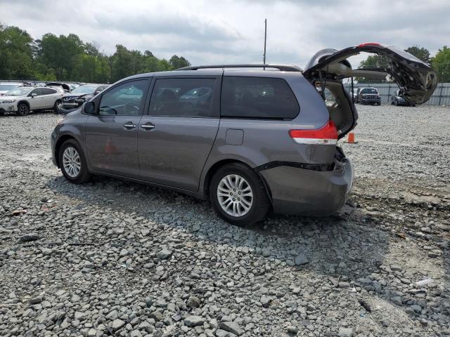 Photo 2 from auction – 2014 TOYOTA SIENNA XLE with VIN 5TDYK3DCXES491801