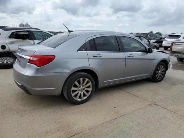 Photo 3 from auction – 2013 CHRYSLER 200 TOURIN with VIN 1C3CCBBB7DN676280