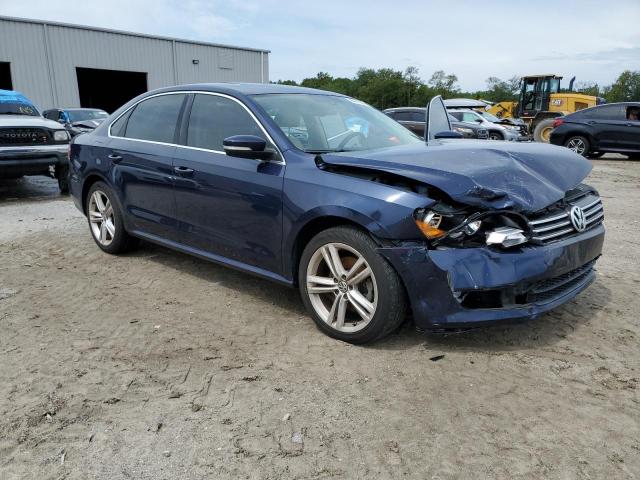 Photo 4 from auction – 2014 VOLKSWAGEN PASSAT SE with VIN 1VWBS7A36EC068312