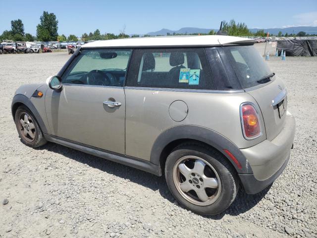 Photo 2 from auction – 2009 MINI COOPER with VIN WMWMF33529TU73111