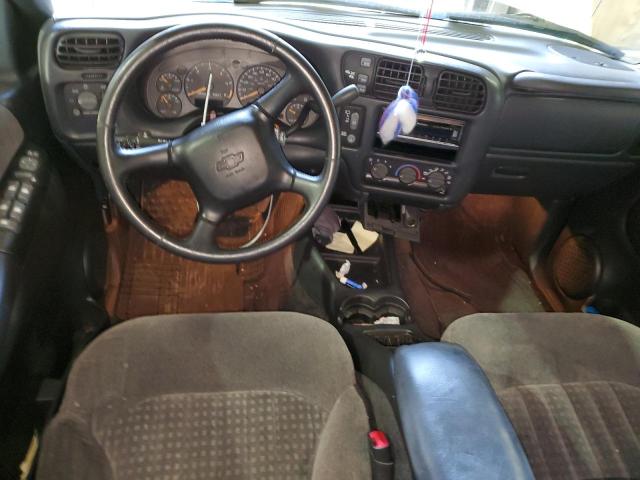 Photo 8 from auction – 2002 CHEVROLET BLAZER with VIN 1GNDT13W32K189692