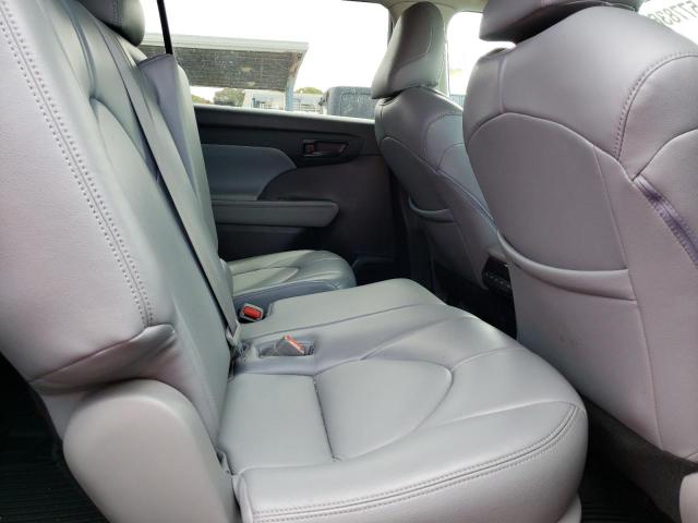 Photo 10 from auction – 2022 TOYOTA HIGHLANDER with VIN 5TDBZRBHXNS192134