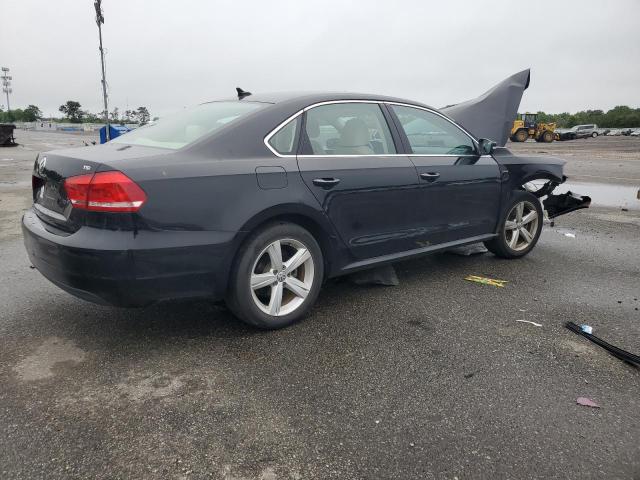 Photo 3 from auction – 2015 VOLKSWAGEN PASSAT S with VIN 1VWAT7A33FC114608
