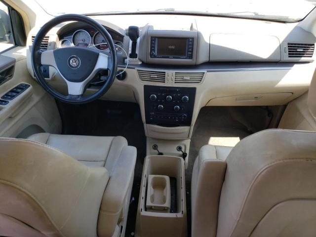 Photo 8 from auction – 2010 VOLKSWAGEN ROUTAN SE with VIN 2V4RW3D16AR407828