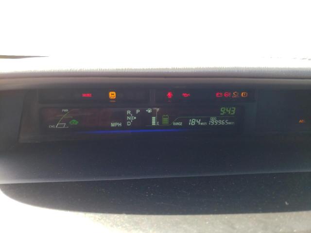 Photo 9 from auction – 2015 TOYOTA PRIUS V with VIN JTDZN3EU2FJ038046