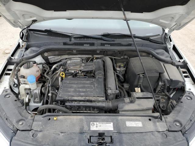 Photo 11 from auction – 2017 VOLKSWAGEN JETTA S with VIN 3VW2B7AJ7HM332574