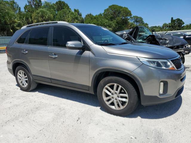 Photo 4 from auction – 2015 KIA SORENTO LX with VIN 5XYKT4A69FG623498