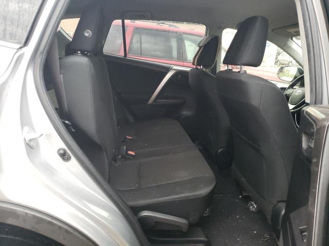 Photo 11 from auction – 2018 TOYOTA RAV4 LE with VIN JTMBFREV5JJ209018