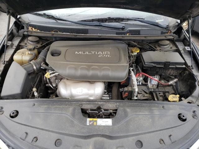 Photo 11 from auction – 2015 CHRYSLER 200 LIMITE with VIN 1C3CCCAB1FN699189