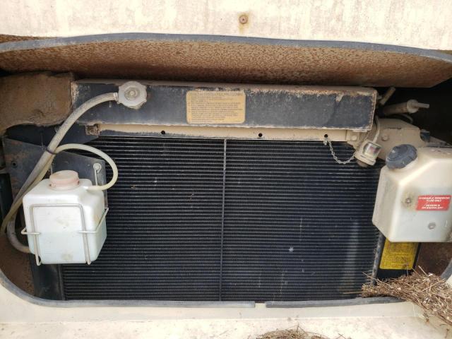 Photo 7 from auction – 1996 FREIGHTLINER CHASSIS V with VIN 4UZN6EL1XT2902729