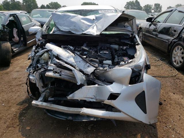 Photo 5 from auction – 2016 TOYOTA PRIUS with VIN JTDKARFU1G3006502