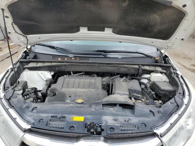 Photo 11 from auction – 2015 TOYOTA HIGHLANDER with VIN 5TDBKRFH9FS195171