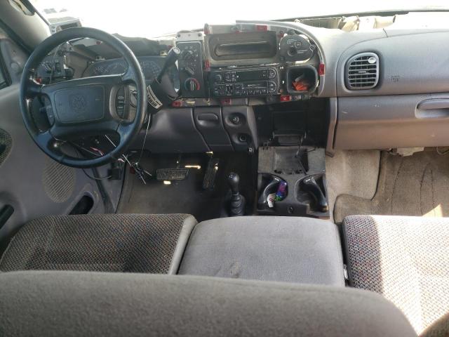 Photo 8 from auction – 2002 DODGE RAM 2500 with VIN 3B7KF23642M313877