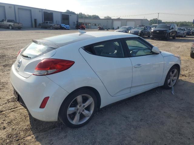 Photo 3 from auction – 2012 HYUNDAI VELOSTER with VIN KMHTC6AD8CU026671