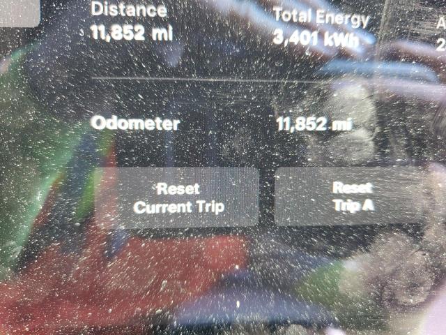 Photo 9 from auction – 2022 TESLA MODEL S with VIN 5YJSA1E54NF475403