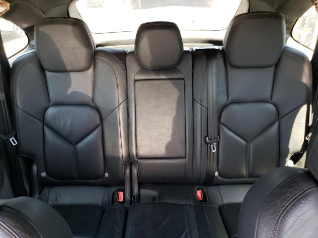Photo 10 from auction – 2012 PORSCHE CAYENNE S with VIN WP1AE2A2XCLA92463