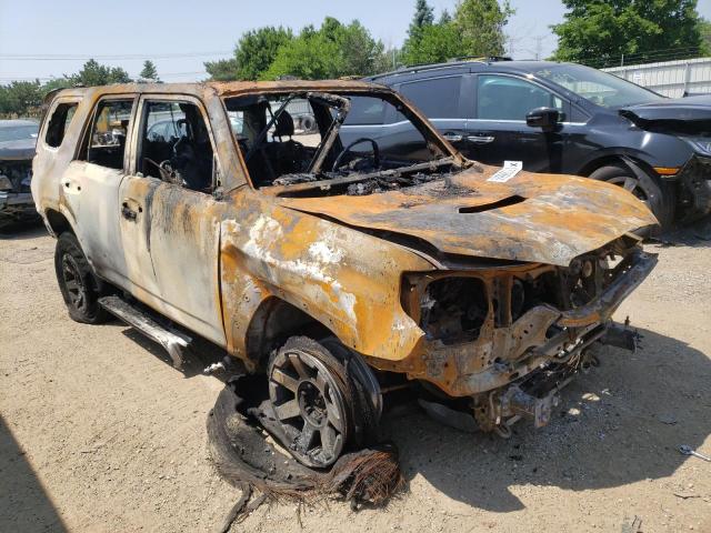 Photo 4 from auction – 2022 TOYOTA 4RUNNER SR with VIN JTERU5JR6N6008352