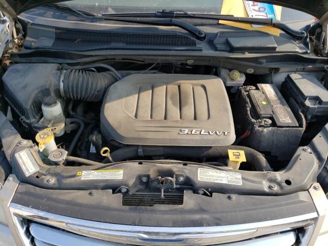 Photo 12 from auction – 2013 CHRYSLER TOWN & COU with VIN 2C4RC1CG2DR557971