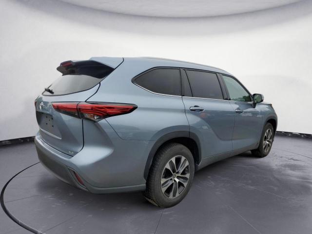 Photo 3 from auction – 2022 TOYOTA HIGHLANDER with VIN 5TDGZRAH1NS108225