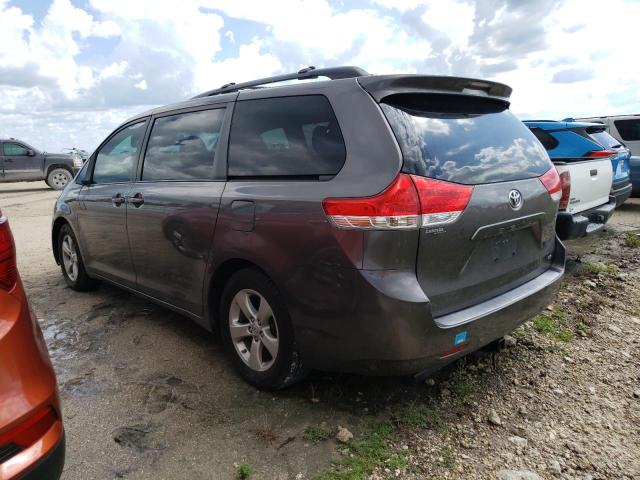 Photo 2 from auction – 2013 TOYOTA SIENNA LE with VIN 5TDKK3DC2DS337460