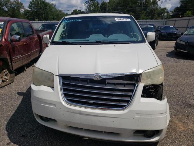 Photo 5 from auction – 2008 CHRYSLER TOWN & COU with VIN 2A8HR54P48R768653