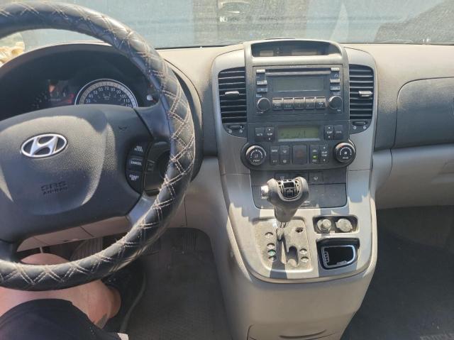Photo 9 from auction – 2007 HYUNDAI ENTOURAGE with VIN KNDMC233776014334