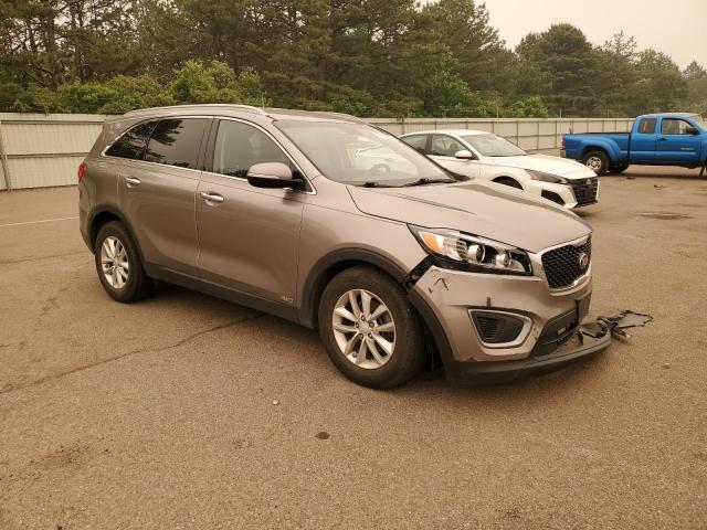 Photo 4 from auction – 2016 KIA SORENTO with VIN 5XYPGDA32GG039655