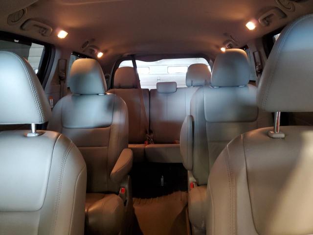 Photo 10 from auction – 2017 TOYOTA SIENNA XLE with VIN 5TDDZ3DC3HS183058