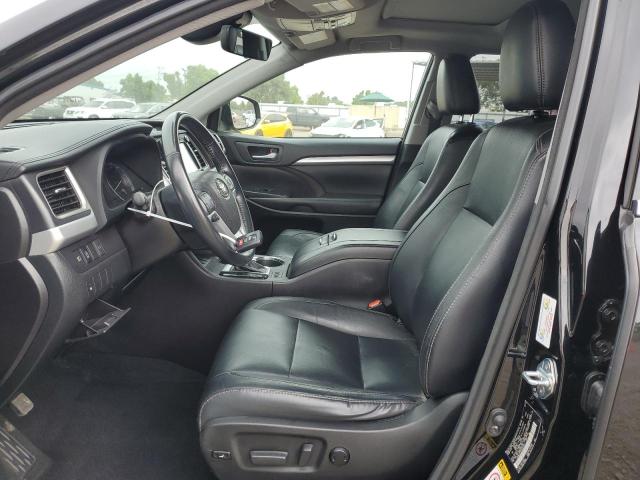Photo 7 from auction – 2018 TOYOTA HIGHLANDER with VIN 5TDKZRFH5JS264331