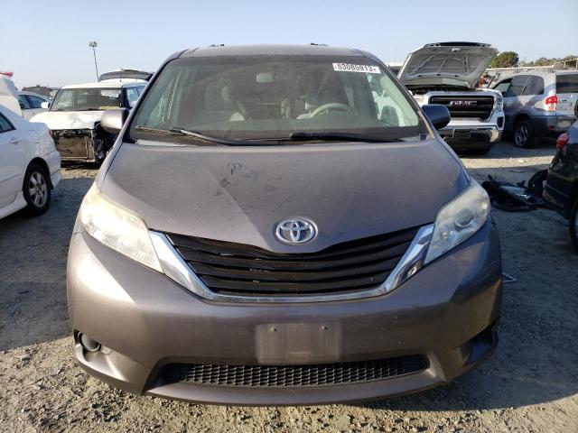 Photo 5 from auction – 2013 TOYOTA SIENNA LE with VIN 5TDKK3DC3DS319050