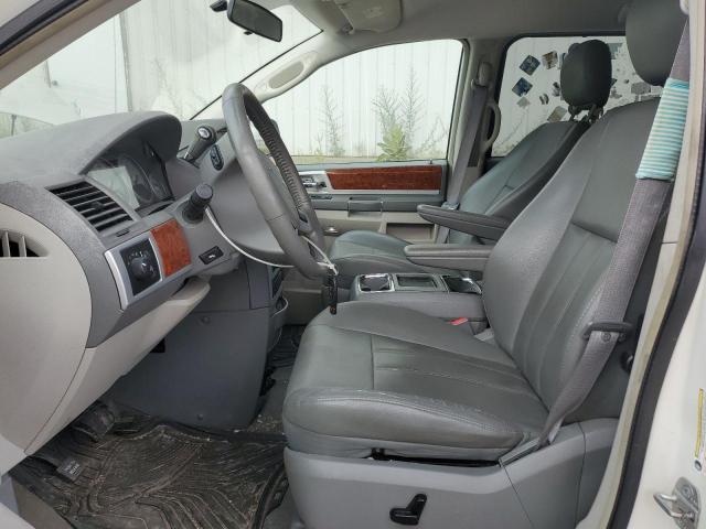 Photo 7 from auction – 2009 CHRYSLER TOWN & COU with VIN 2A8HR54109R567006