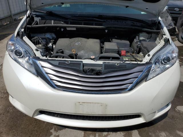 Photo 12 from auction – 2017 TOYOTA SIENNA XLE with VIN 5TDDZ3DC6HS180607