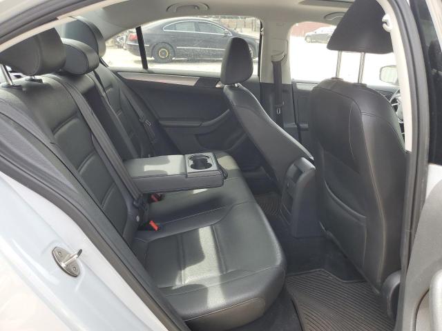 Photo 10 from auction – 2017 VOLKSWAGEN JETTA SE with VIN 3VWDB7AJ3HM243187
