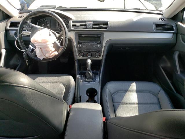 Photo 8 from auction – 2015 VOLKSWAGEN PASSAT S with VIN 1VWAS7A32FC041797