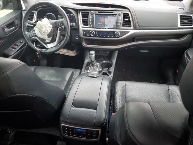 Photo 8 from auction – 2017 TOYOTA HIGHLANDER with VIN 5TDDZRFH0HS403445