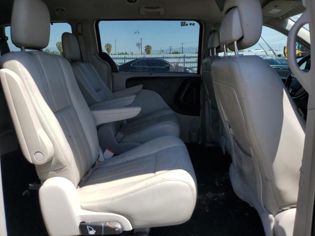 Photo 11 from auction – 2011 CHRYSLER TOWN & COU with VIN 2A4RR8DG8BR759615
